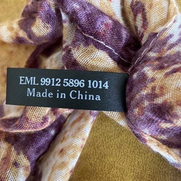 𝅺Miche Maria Floral Scarf Beige and Purple - Picture 7 of 9
